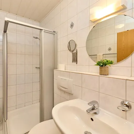 Gaestehaus Binz-meyer Moselschleife リーザー