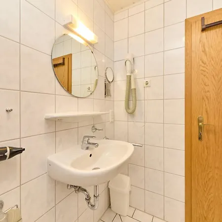 Gaestehaus Binz-meyer Moselschleife アパート リーザー